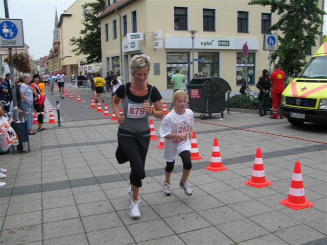 ../Images/BenefizlaufMerseburg2010 (70).jpg